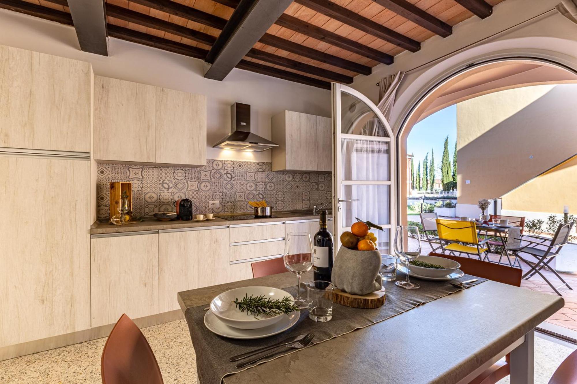 Le Residenze Apartment Chianni Bilik gambar
